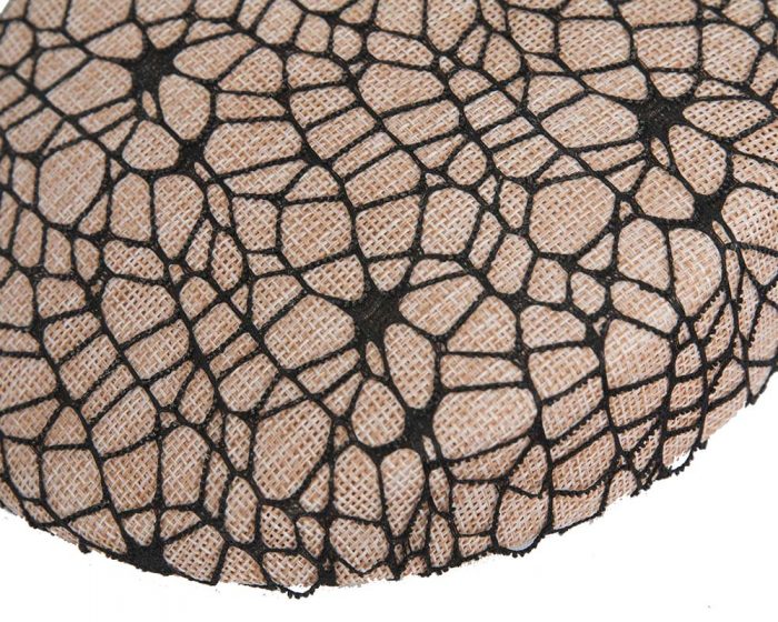 Lace covered pillbox fascinator base - Image 6