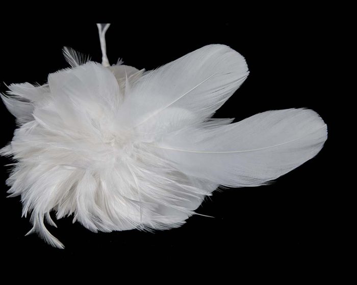 Off-white 30cm Marabou feathers bunch