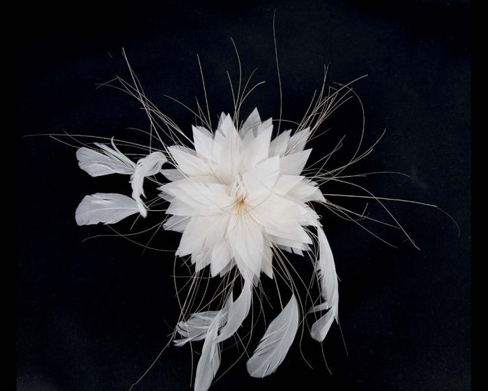 Large feather flower - Image 4