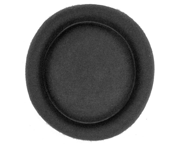 Round woolen fascinator base - Image 14